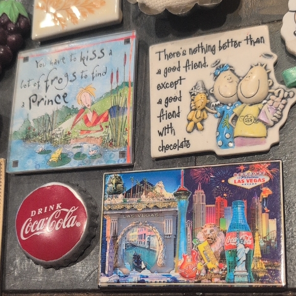 Assorted Decorative Magnets Set - Picture 2 of 10